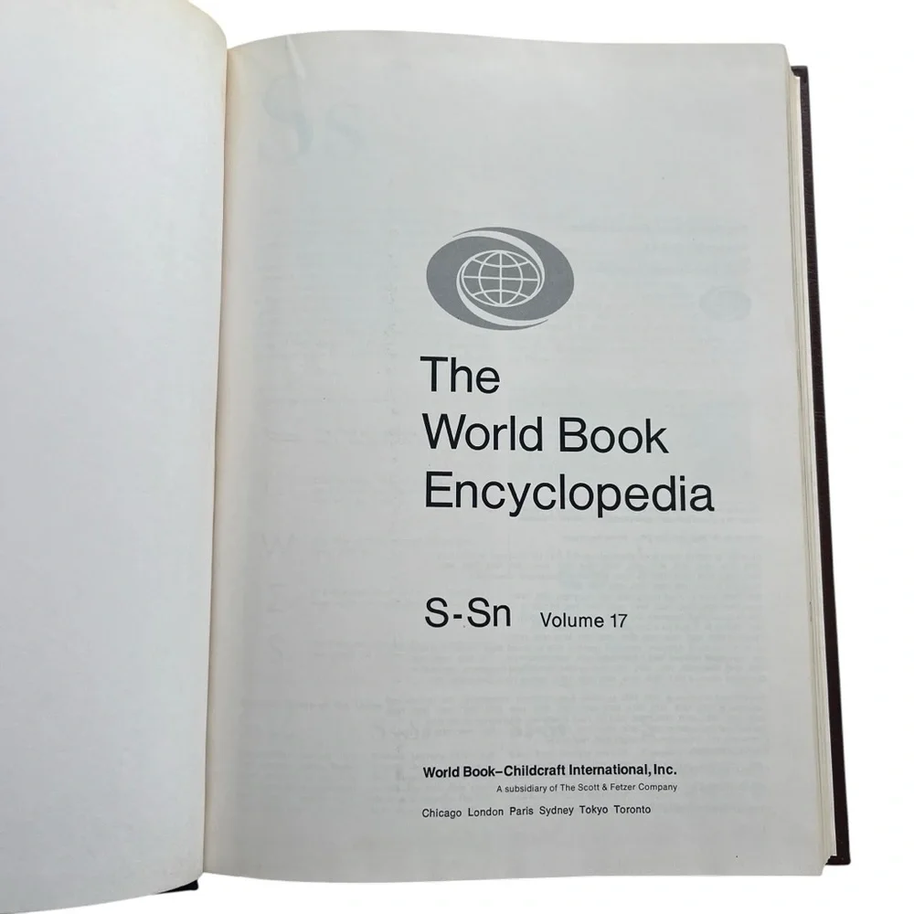 World Book Encyclopedia S-SN #17 1979 Childcraft Inc. Black Brown Gold Hardcover